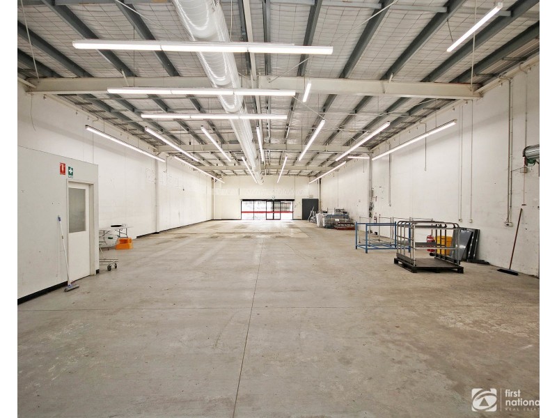 214-216 South Gippsland Highway, Cranbourne VIC 3977