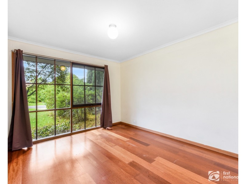 7 Heywood Crescent, Cranbourne North VIC 3977