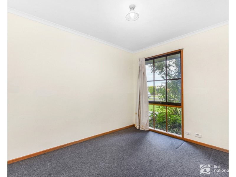 7 Heywood Crescent, Cranbourne North VIC 3977