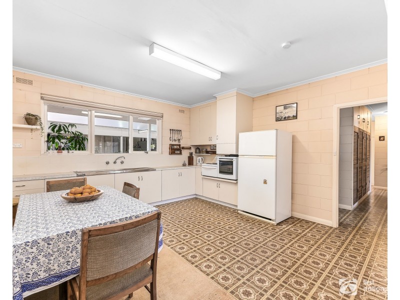 14  Station Street, Cranbourne VIC 3977