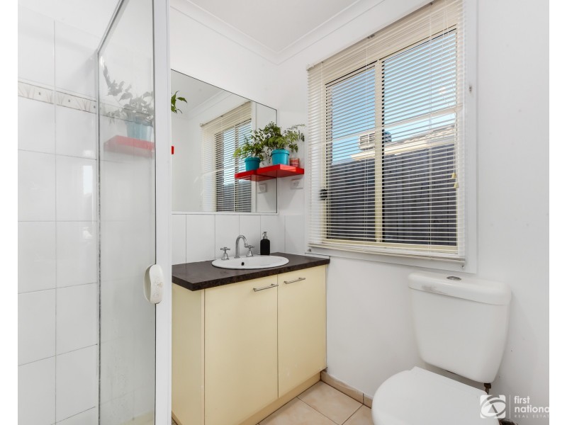 8 Nandaly Place, Cranbourne West VIC 3977