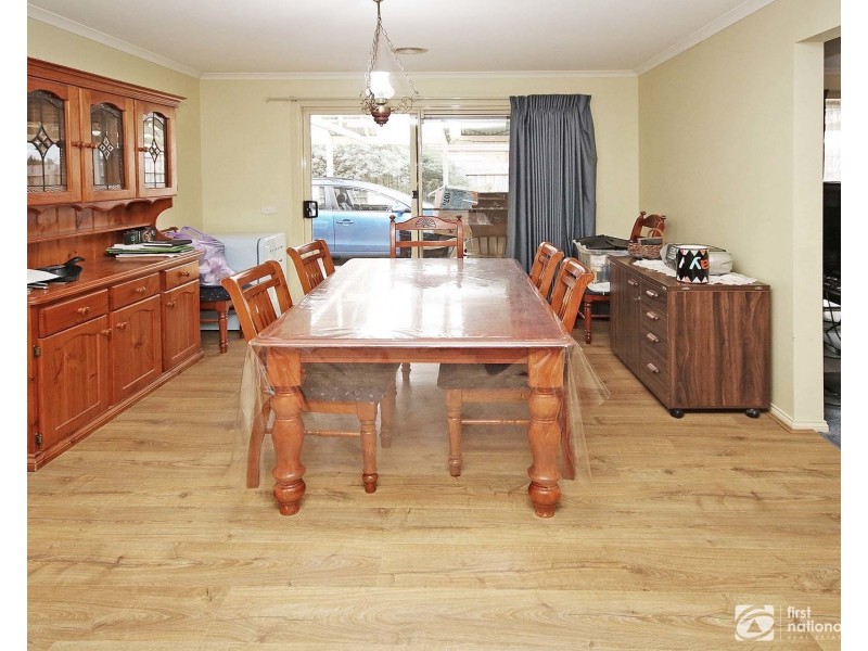 68 Cherryhills Drive, Cranbourne VIC 3977