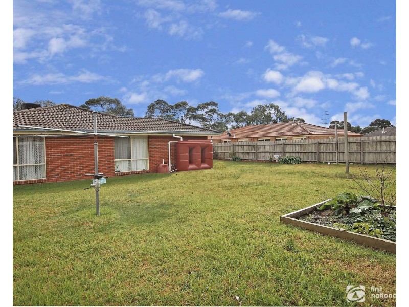 68 Cherryhills Drive, Cranbourne VIC 3977