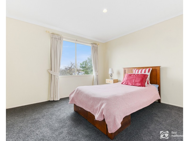 45 Robinswood Parade, Narre Warren South VIC 3805