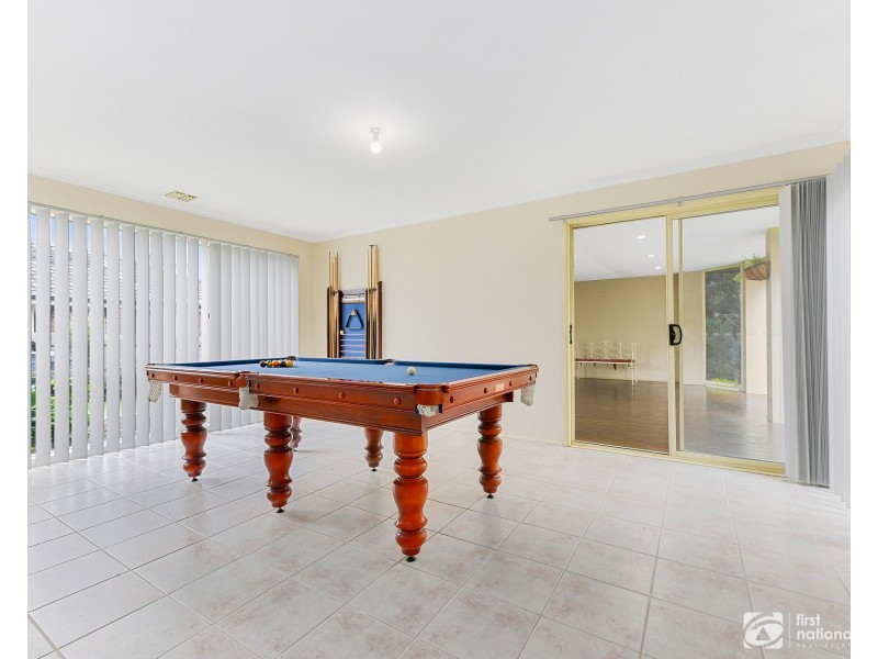 45 Robinswood Parade, Narre Warren South VIC 3805