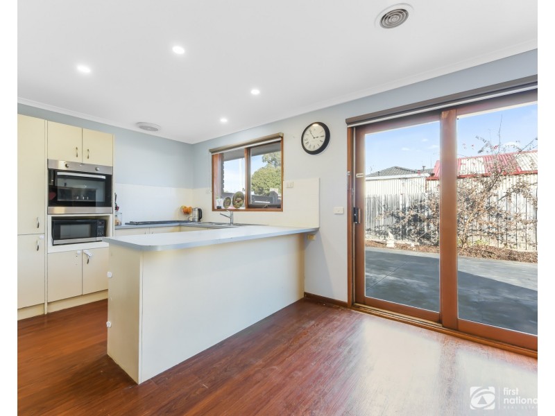 53 Navarre Drive, Cranbourne West VIC 3977