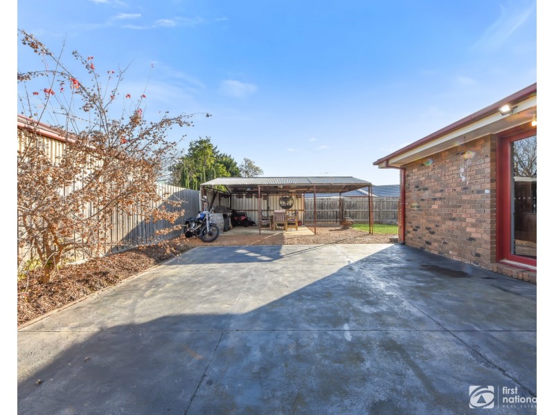53 Navarre Drive, Cranbourne West VIC 3977