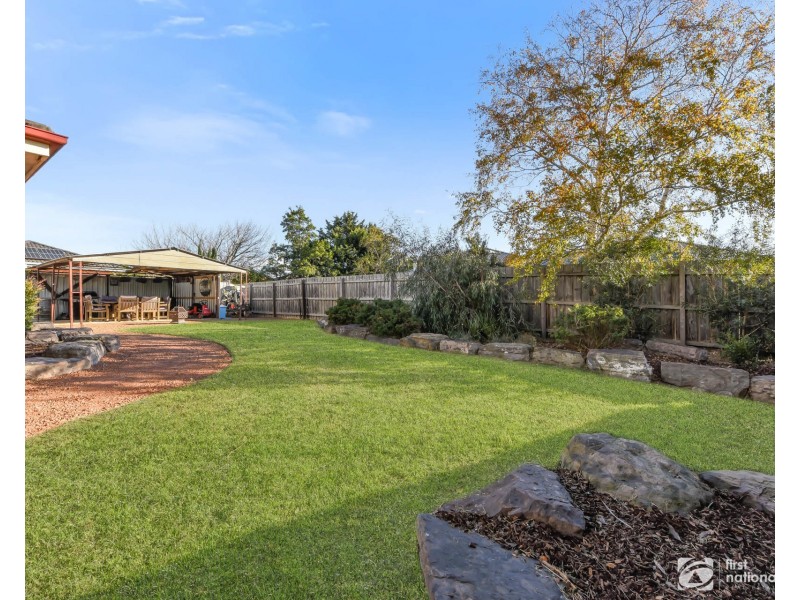 53 Navarre Drive, Cranbourne West VIC 3977