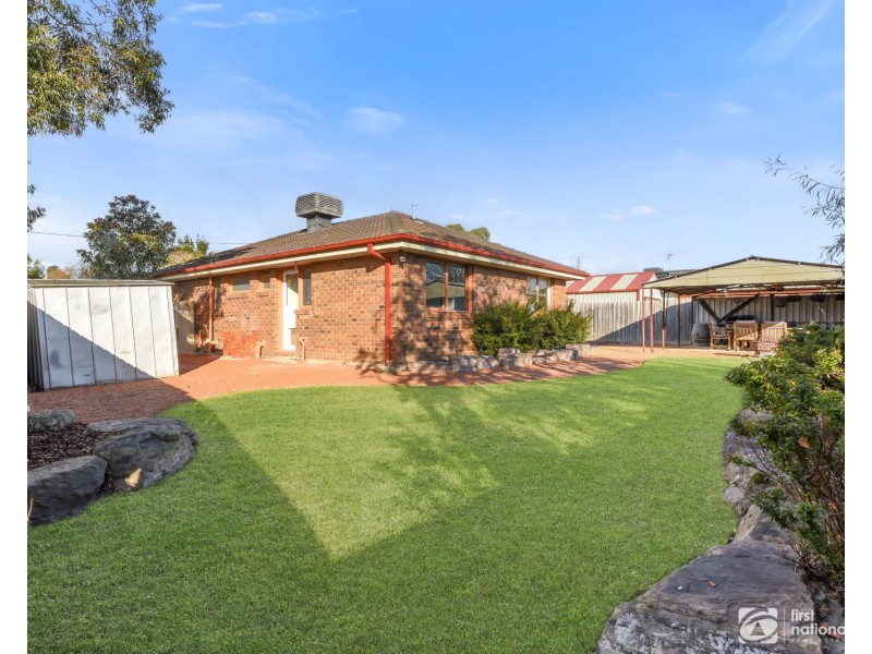 53 Navarre Drive, Cranbourne West VIC 3977