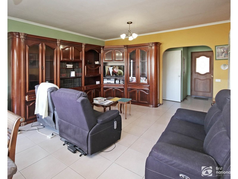 26 Stirling Avenue, Cranbourne North VIC 3977