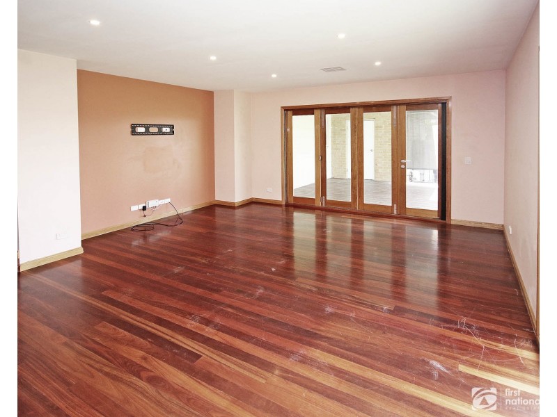 No. 220 Main Drain Road, Koo Wee Rup VIC 3981