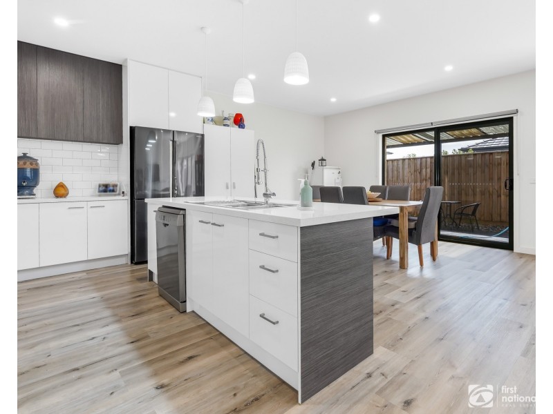 3 Savage Way, Clyde VIC 3978