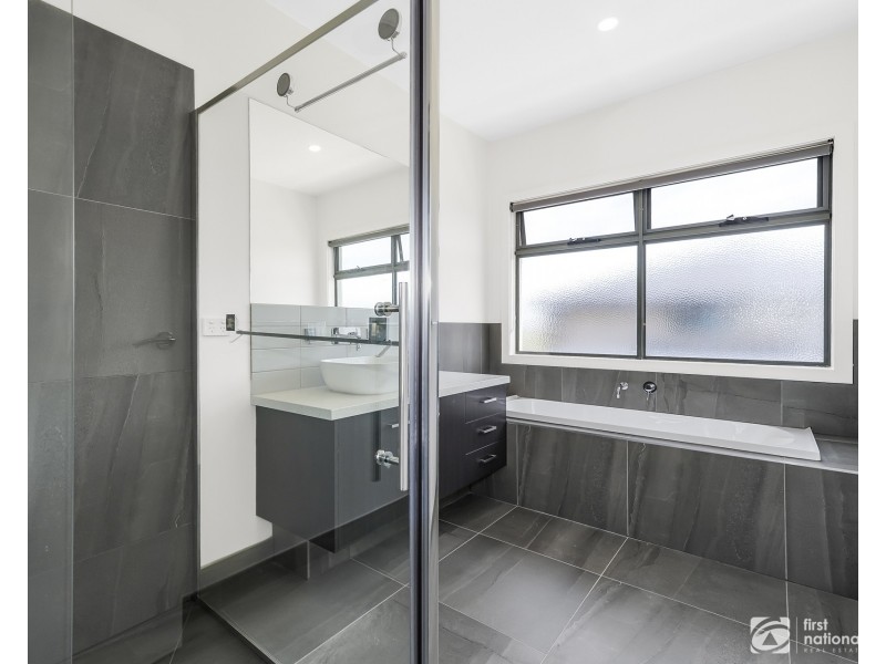 3 Savage Way, Clyde VIC 3978