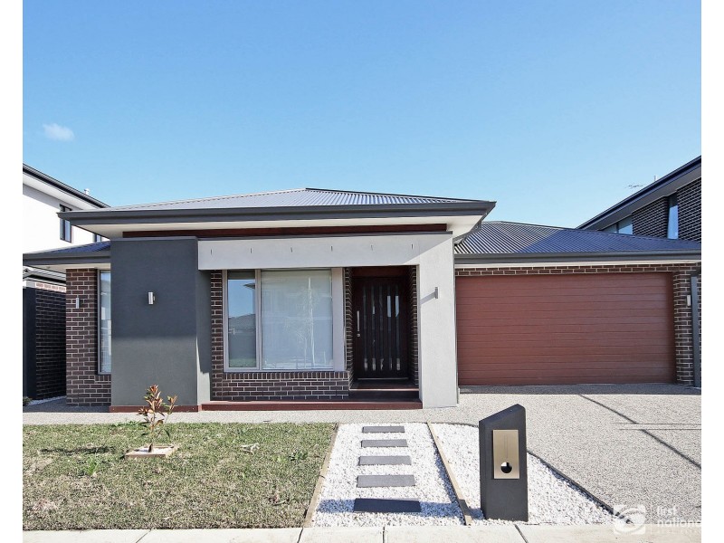 29 Sutil Drive, Clyde North VIC 3978