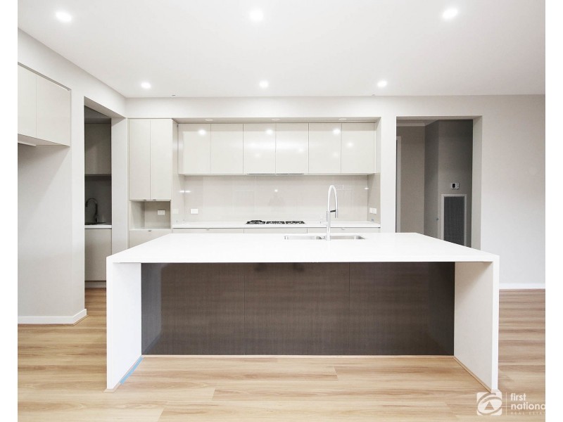 29 Sutil Drive, Clyde North VIC 3978