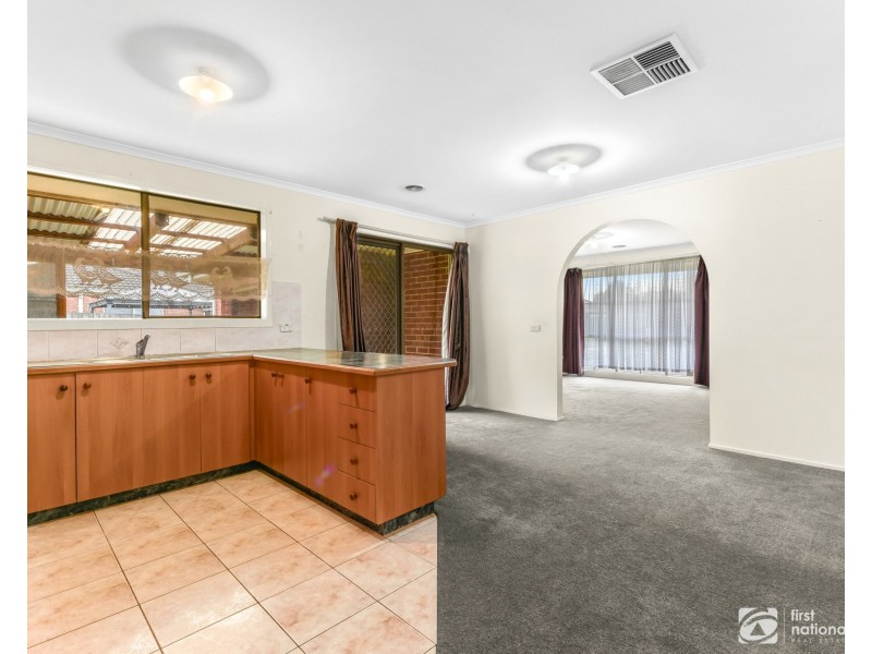 2 Talma Place, Cranbourne West VIC 3977