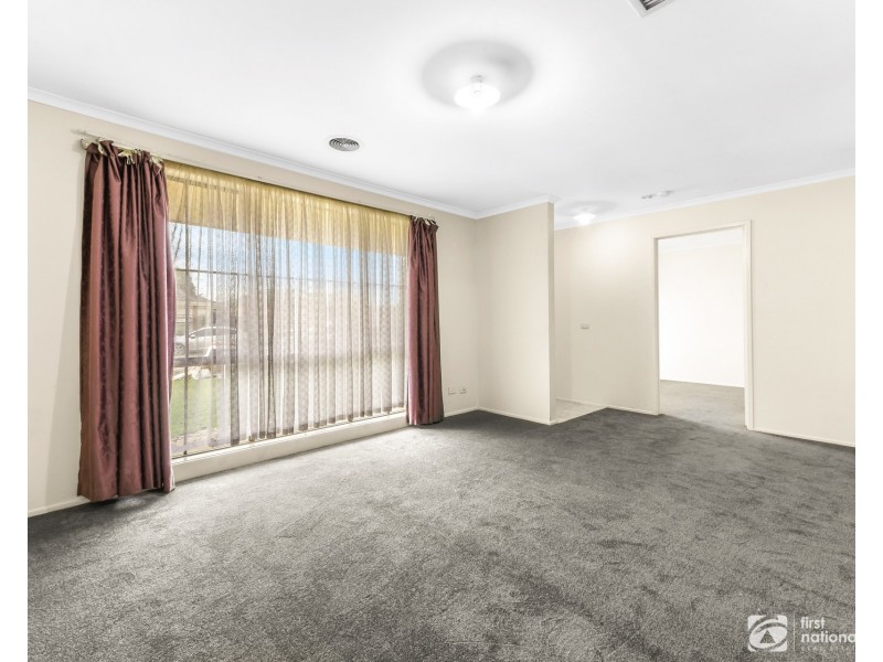 2 Talma Place, Cranbourne West VIC 3977
