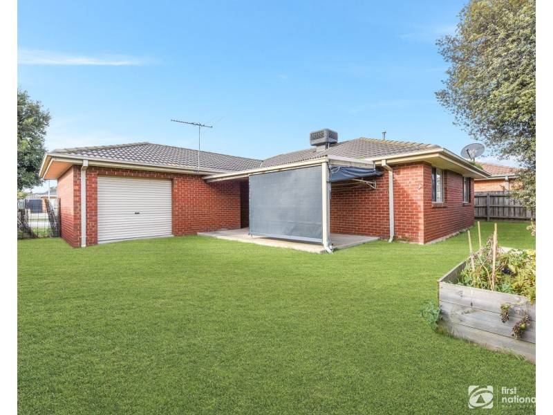 2 Talma Place, Cranbourne West VIC 3977