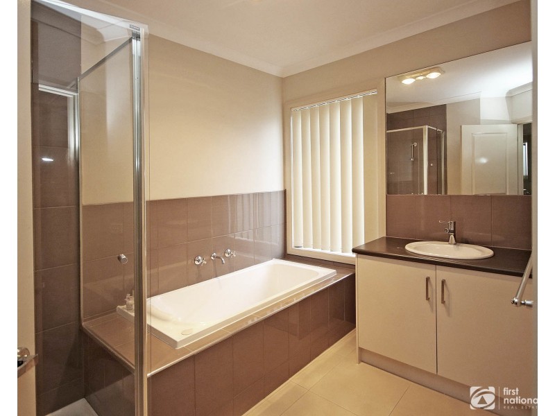 8A Bowen Street, Cranbourne VIC 3977