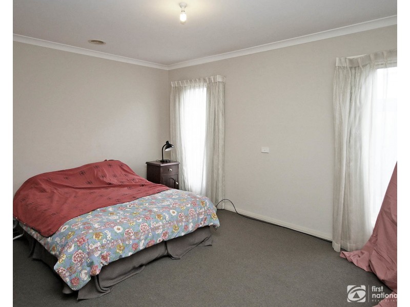 8A Bowen Street, Cranbourne VIC 3977