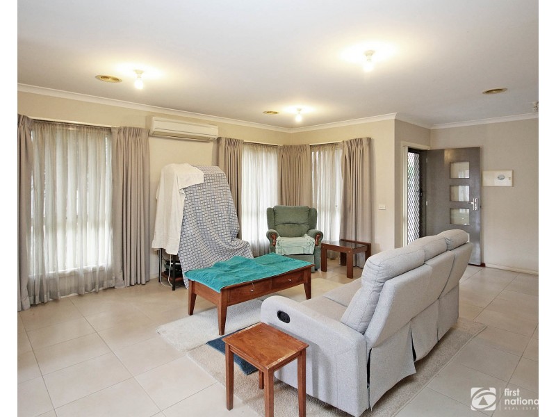 8A Bowen Street, Cranbourne VIC 3977