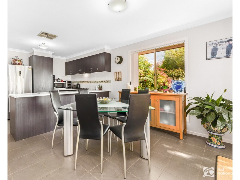22a Maureen Close, Cranbourne West VIC 3977