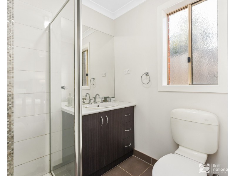 22a Maureen Close, Cranbourne West VIC 3977