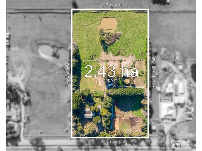 855 Robinsons Road, Pearcedale VIC 3912