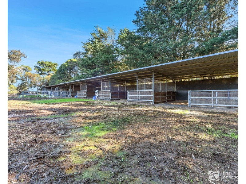 855 Robinsons Road, Pearcedale VIC 3912