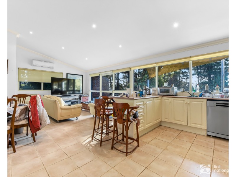 855 Robinsons Road, Pearcedale VIC 3912