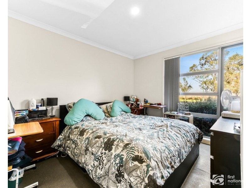 182 Paterson Drive, Lynbrook VIC 3975