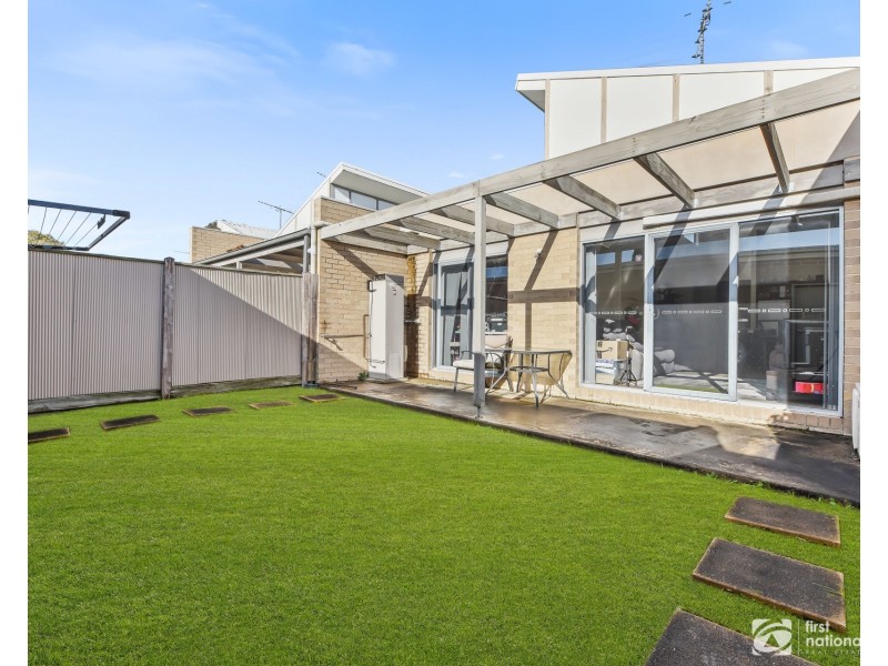 182 Paterson Drive, Lynbrook VIC 3975