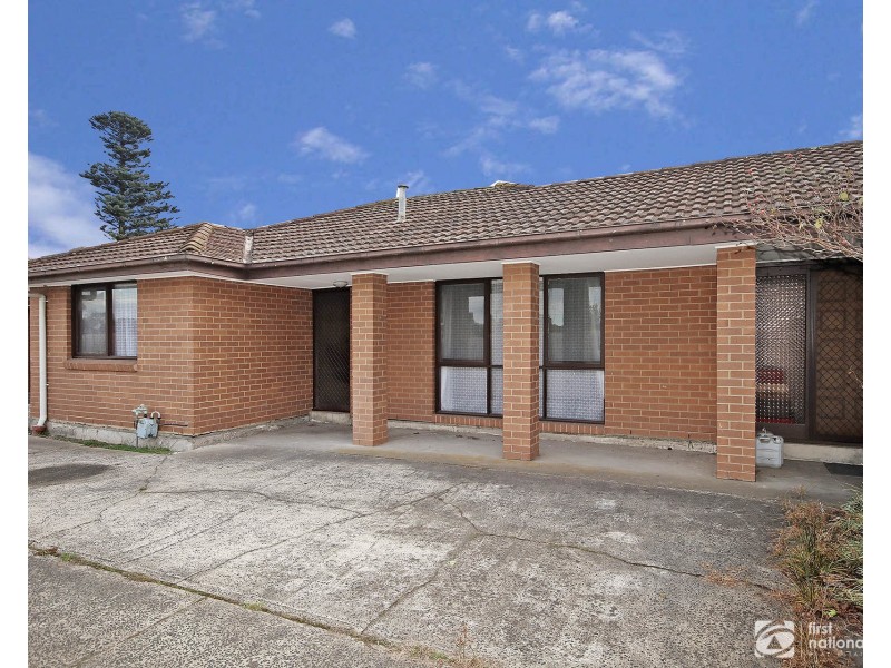 2/133 Clarendon Street, Cranbourne VIC 3977