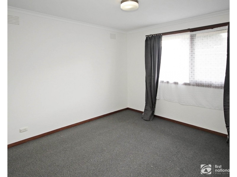 2/133 Clarendon Street, Cranbourne VIC 3977