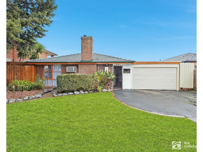 75 Gipps Crescent, Cranbourne North VIC 3977