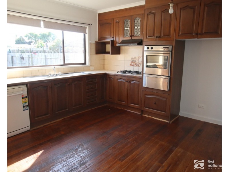9 Highview Avenue, Cranbourne VIC 3977