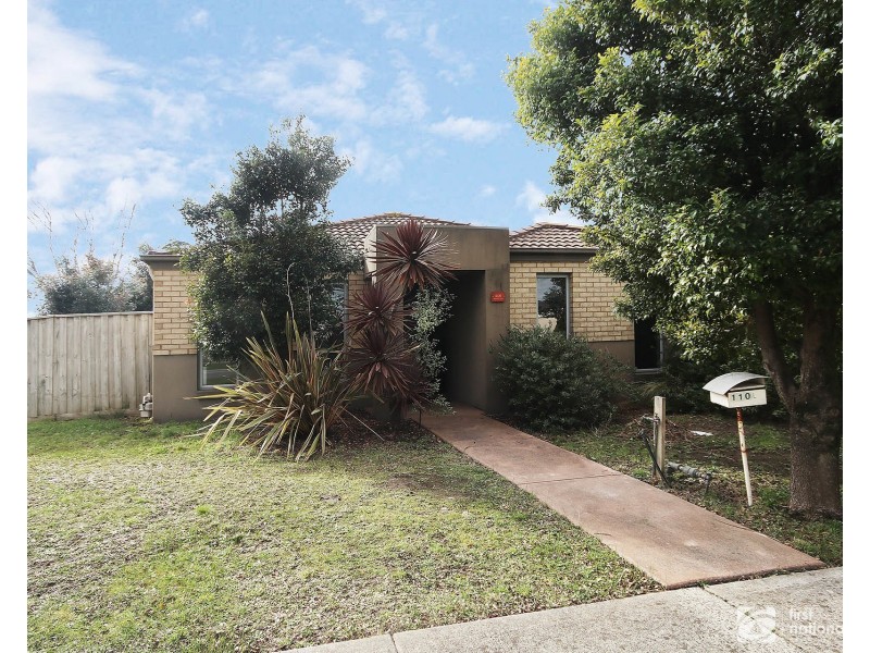 110 Majestic Boulevard, Cranbourne VIC 3977