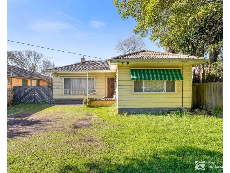 2 Scott Street, Cranbourne VIC 3977
