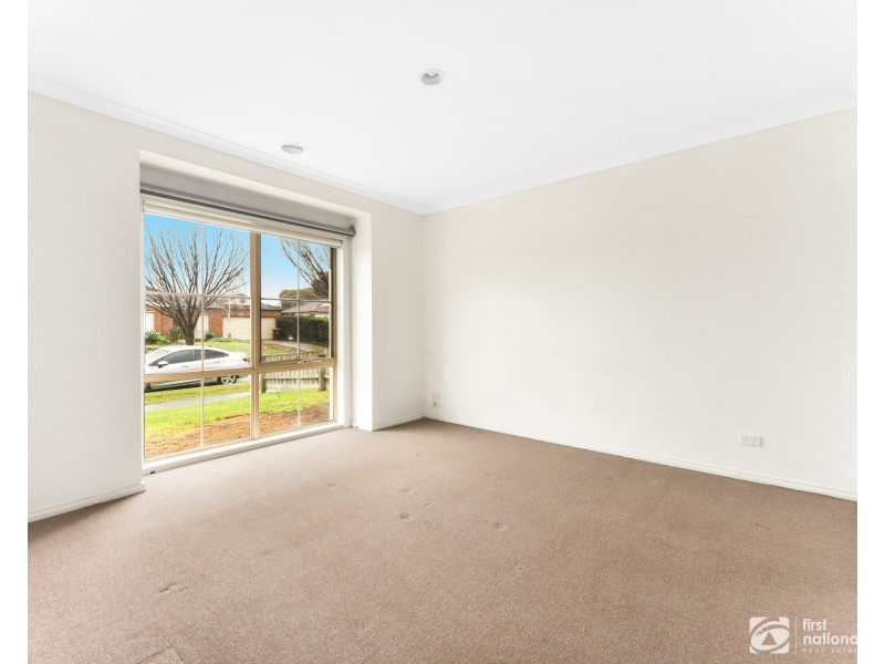 21 Miralie Way, Cranbourne West VIC 3977