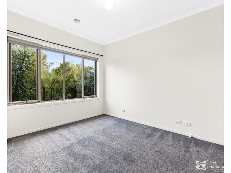 19 Comtois Lane, Clyde VIC 3978