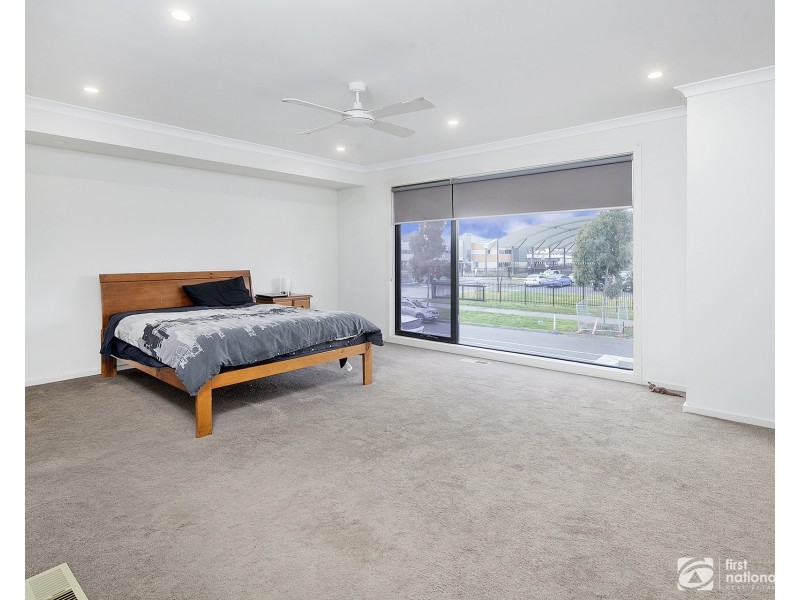 6 Fiorelli Boulevard, Cranbourne East VIC 3977