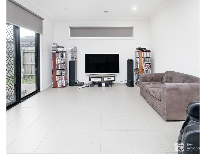 6 Fiorelli Boulevard, Cranbourne East VIC 3977