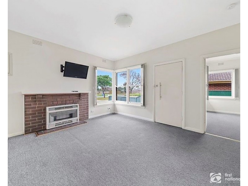 40 Lyall Street, Cranbourne VIC 3977