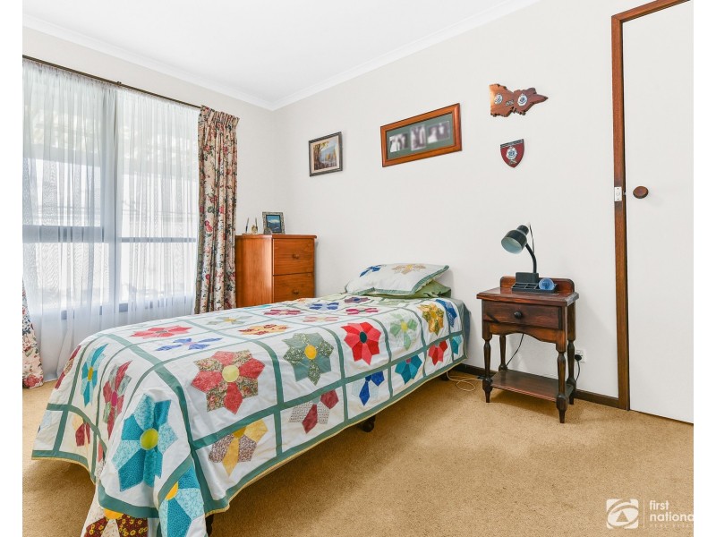 10 Binding Avenue, Cranbourne VIC 3977