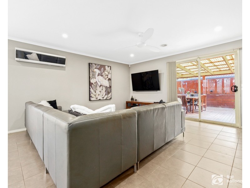 11 Athena Court, Cranbourne VIC 3977