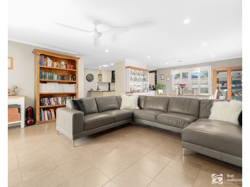 11 Athena Court, Cranbourne VIC 3977