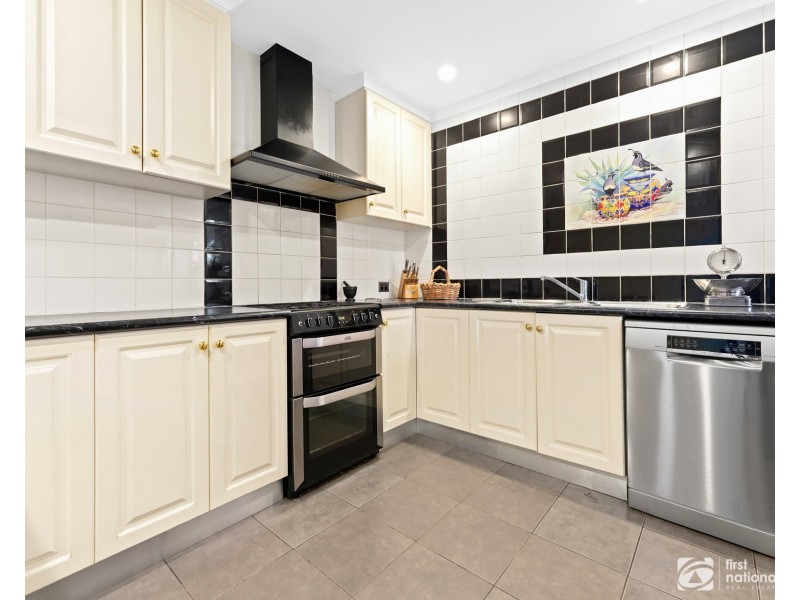 11 Athena Court, Cranbourne VIC 3977