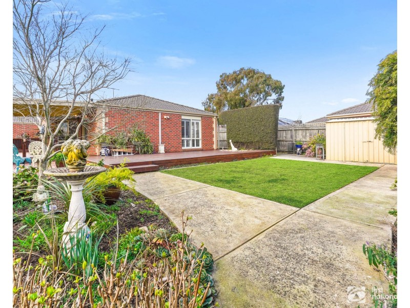 11 Athena Court, Cranbourne VIC 3977