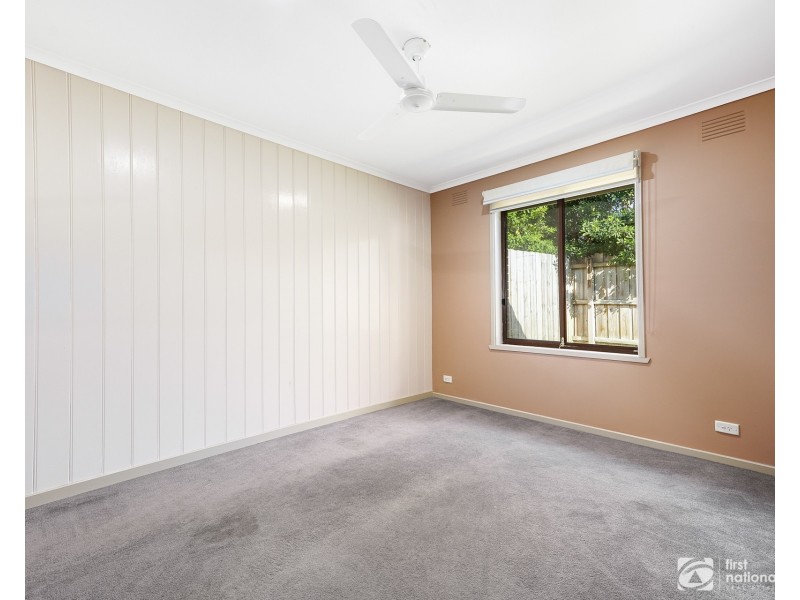 2/22 Walter Street, Cranbourne VIC 3977