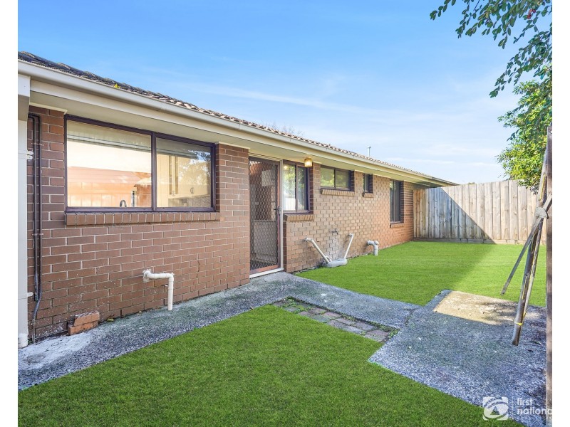 2/22 Walter Street, Cranbourne VIC 3977